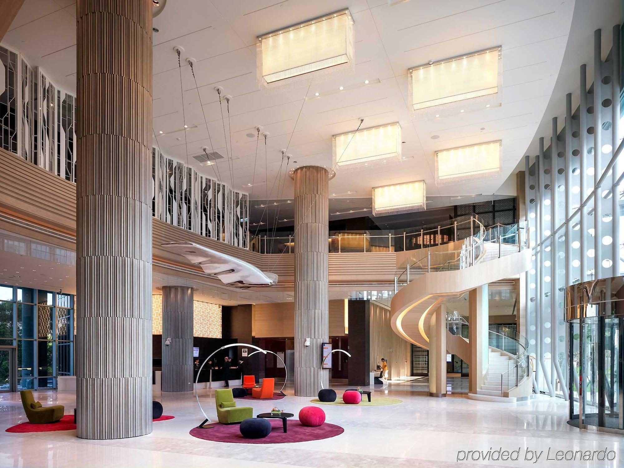 Готель Hyatt Regency Taoyuan International Airport Екстер'єр фото Lobby