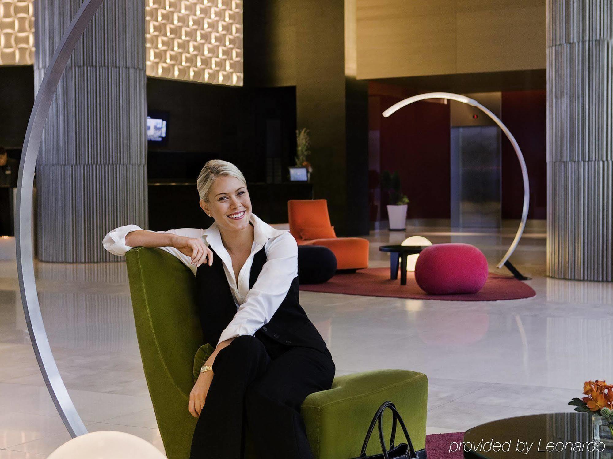 Готель Hyatt Regency Taoyuan International Airport Екстер'єр фото Lobby of the hotel